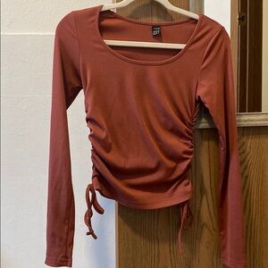 Half cropped long sleeve shirt